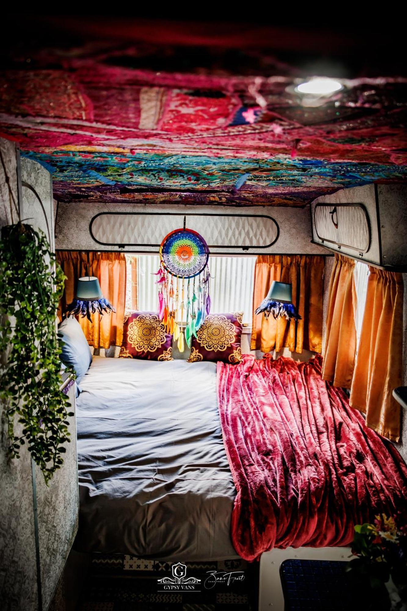 Gypsy Wagons And Vans, 클라렌스 객실 사진