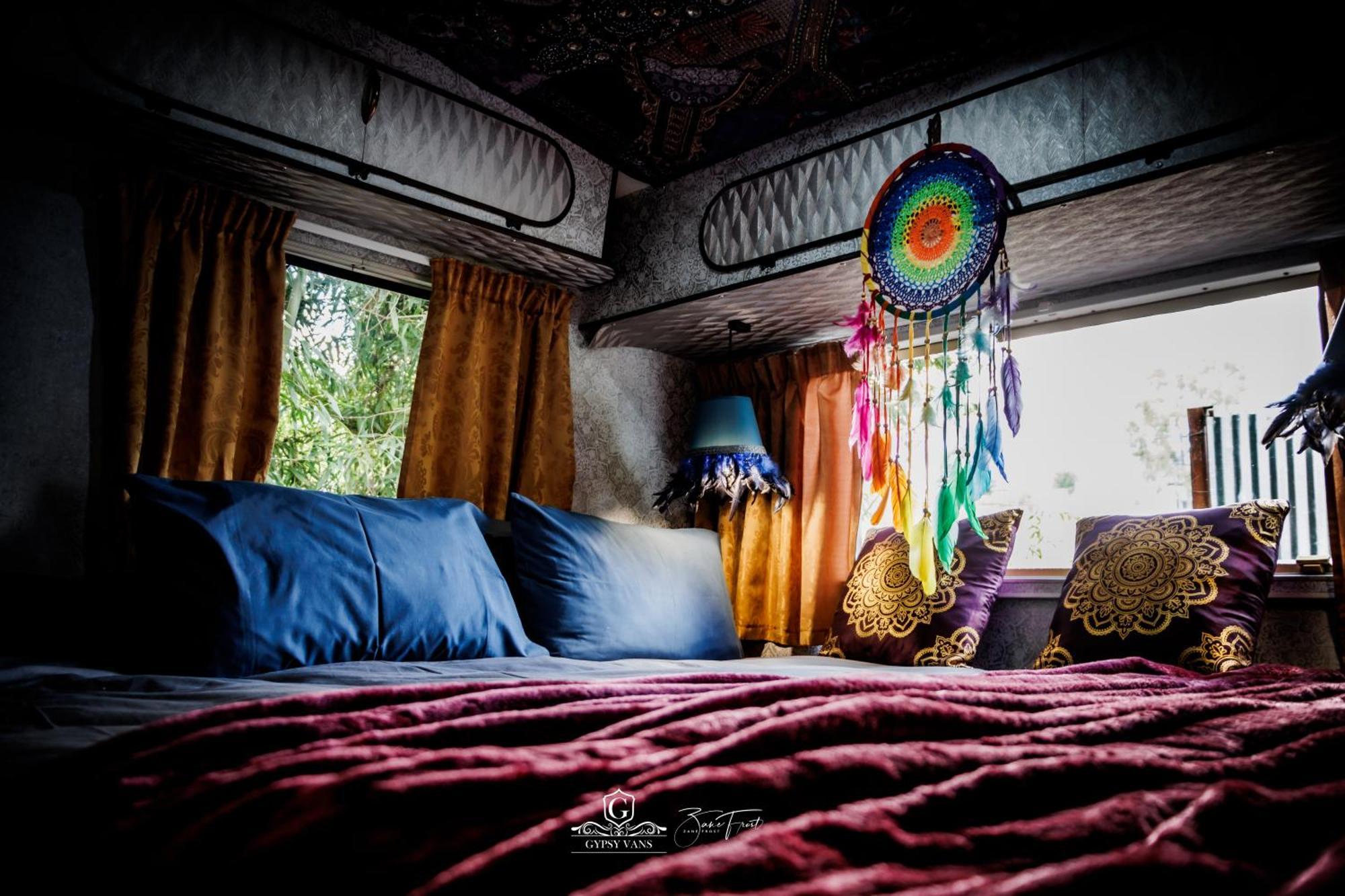 Gypsy Wagons And Vans, 클라렌스 객실 사진